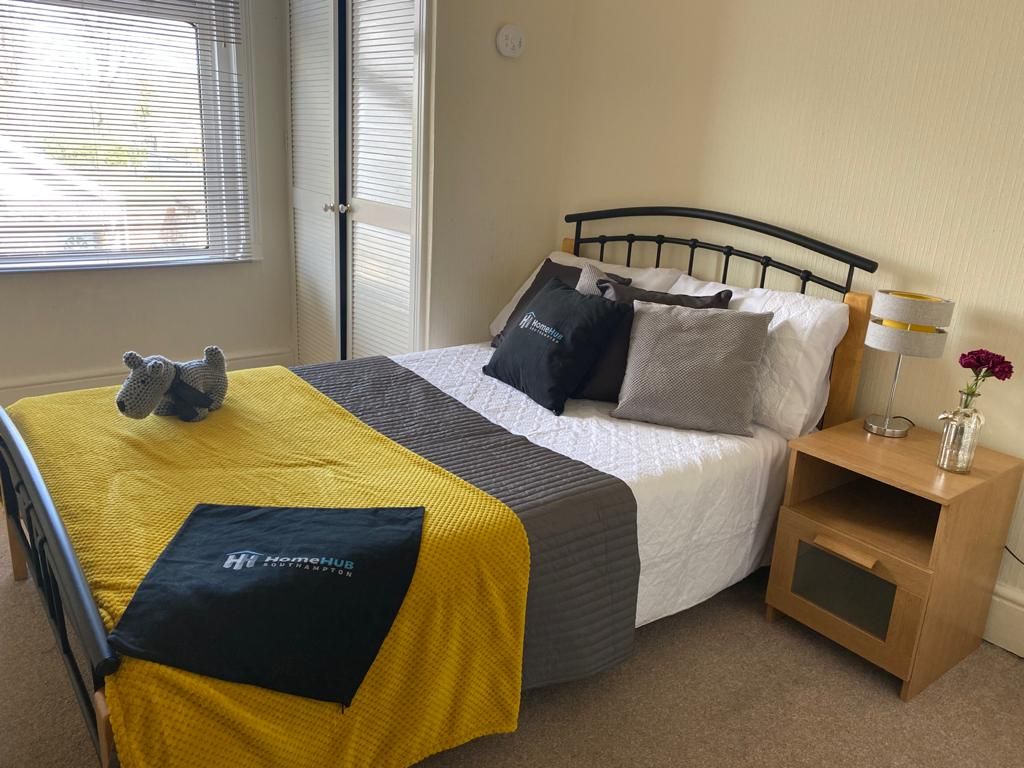 4 bed shared to rent in Kings Road, Gosport PO12 Zoopla