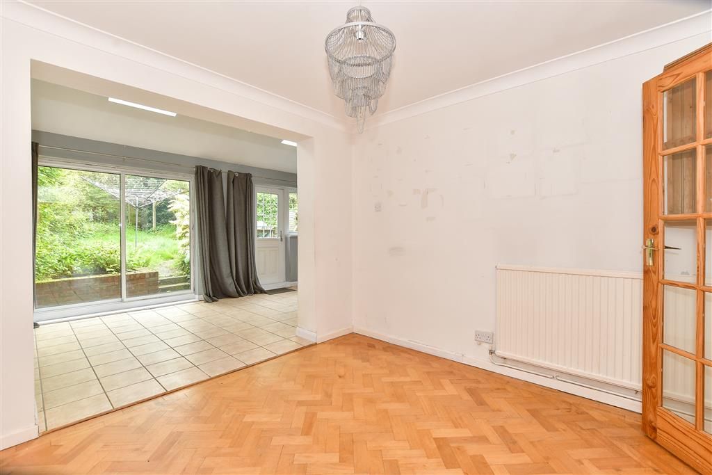 3 bed semidetached house for sale in Lambourn Way, Tunbridge Wells