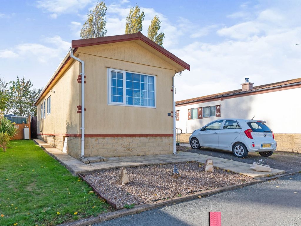 2 bed mobile/park home for sale in Cheveley Park, Grantham NG31 Zoopla