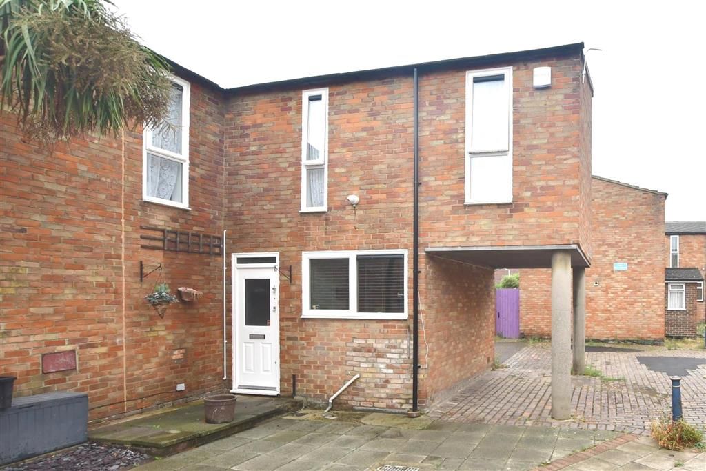 3 bed end terrace house for sale in Elizabeth Way, Basildon, Essex SS15