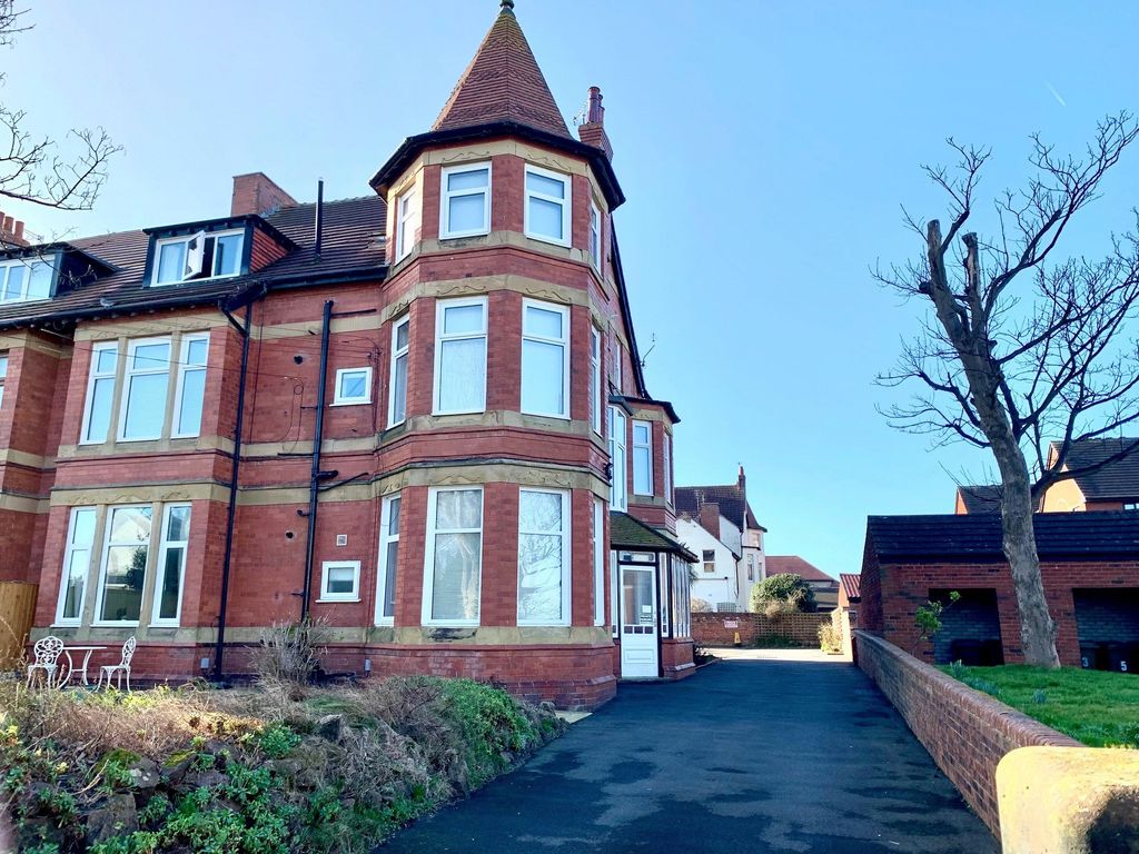 1 bed flat for sale in The Kings Gap, Hoylake, Wirral, Merseyside CH47