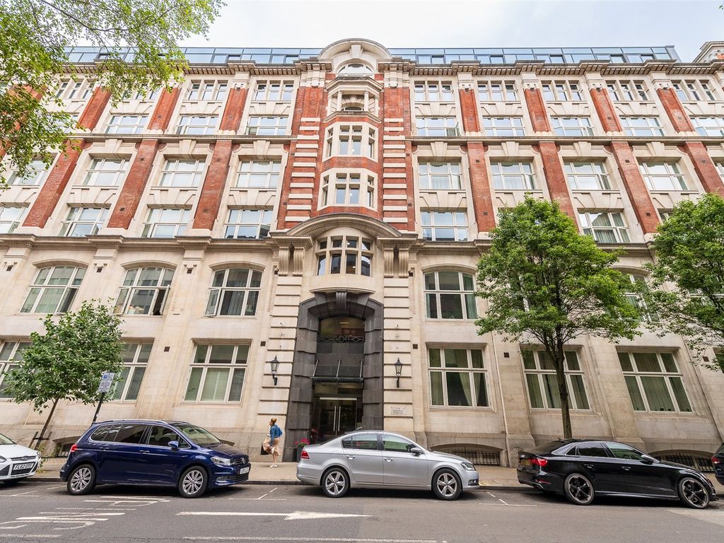 2 bed flat to rent in Goodman's Fields, Tower Hill, London E1, £3,445