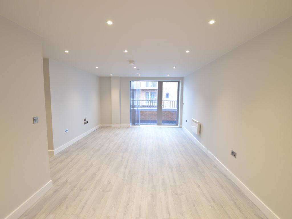 2 bed flat to rent in Petersfield Avenue, Slough, Berkshire SL2 Zoopla