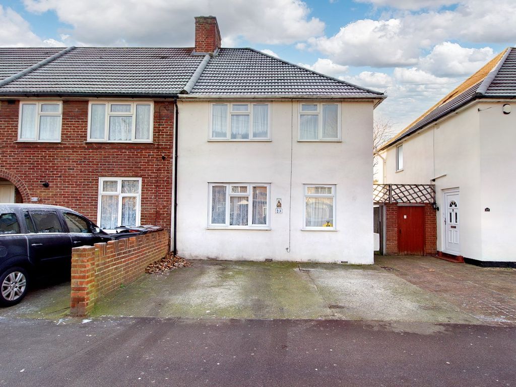 3 bed semidetached house for sale in Parsloes Avenue, Dagenham RM9