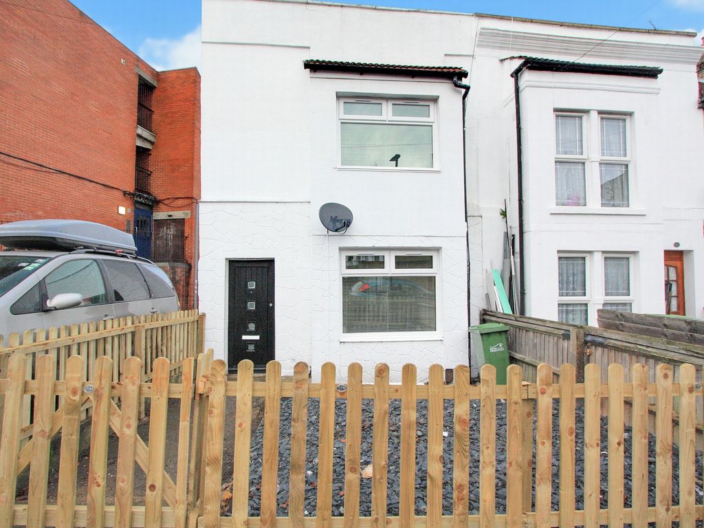 2 bed end terrace house to rent in Mineral Street, Plumstead SE18 Zoopla