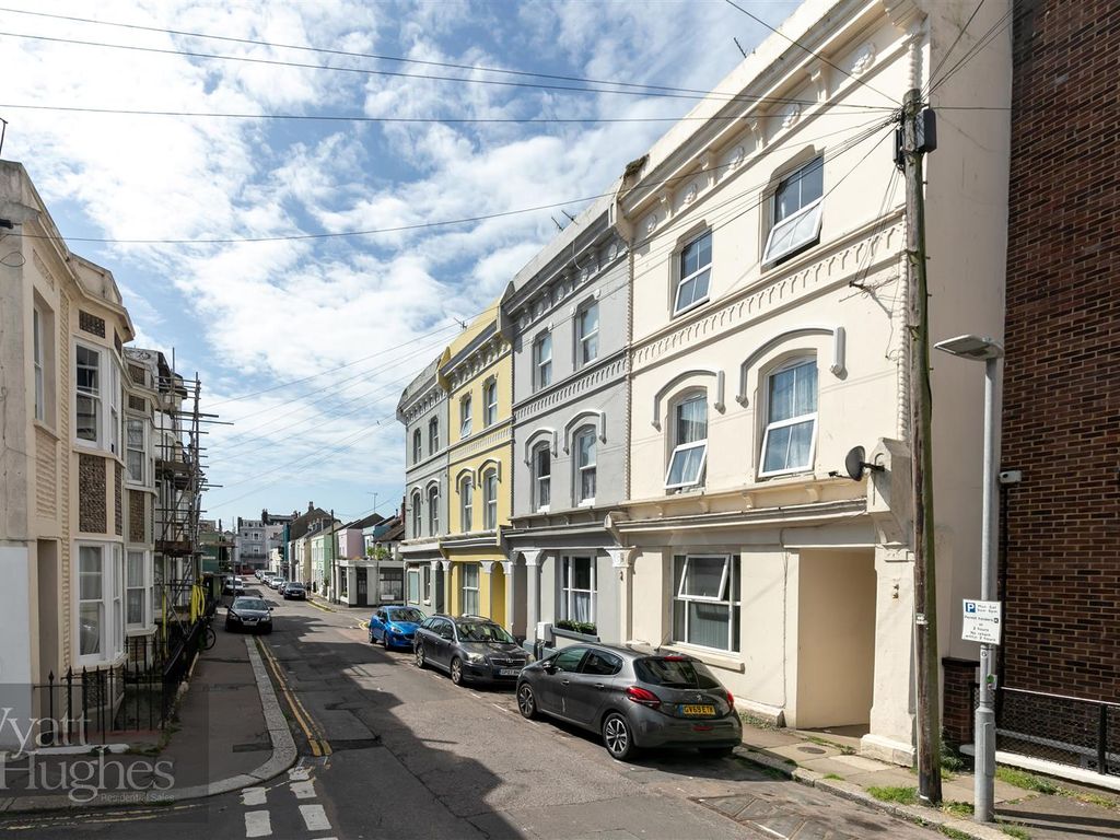 1 bed flat for sale in Gensing Road, St. LeonardsOnSea TN38 Zoopla