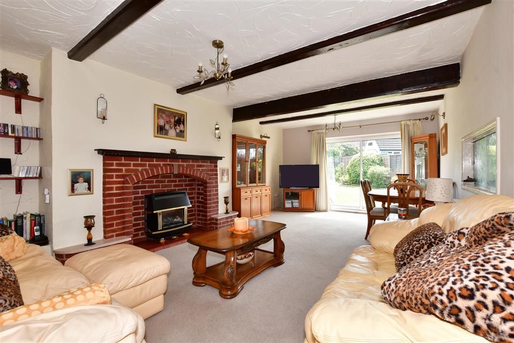 3 bed semidetached bungalow for sale in Lane, Horton Kirby, Kent
