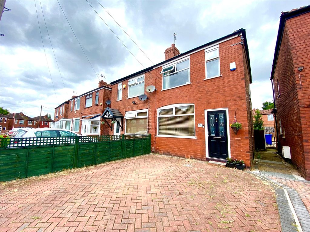 2 bed semidetached house for sale in Clovelly Road, Offerton