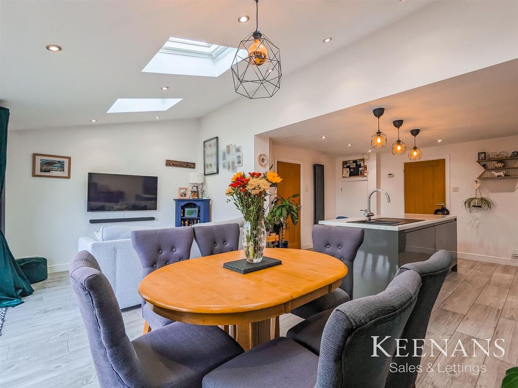 3 bed semidetached house for sale in Booth Way, Tottington, Bury BL8