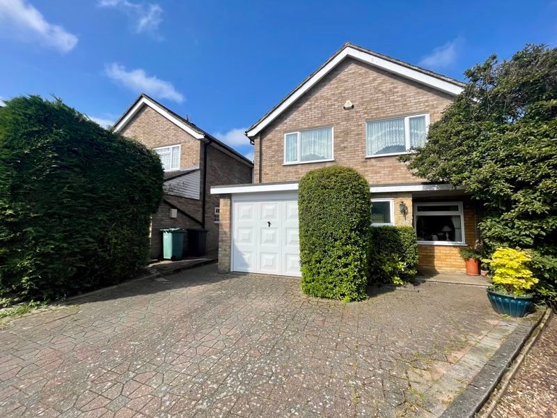 3 bed detached house for sale in Lambs Close, Dunstable LU5 Zoopla