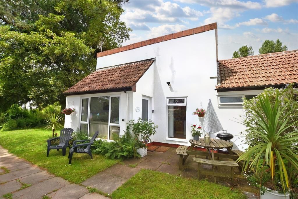 3 bed bungalow for sale in Manor Holiday Village, St Anne's