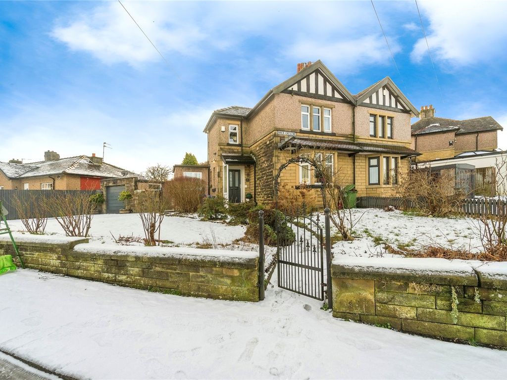 3 bed semidetached house for sale in Brier Crescent, Brierfield