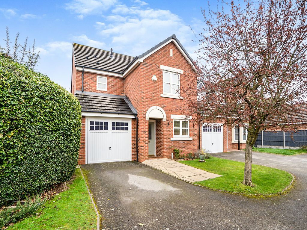 3 bed detached house for sale in Lysander Close, Burbage, Hinckley