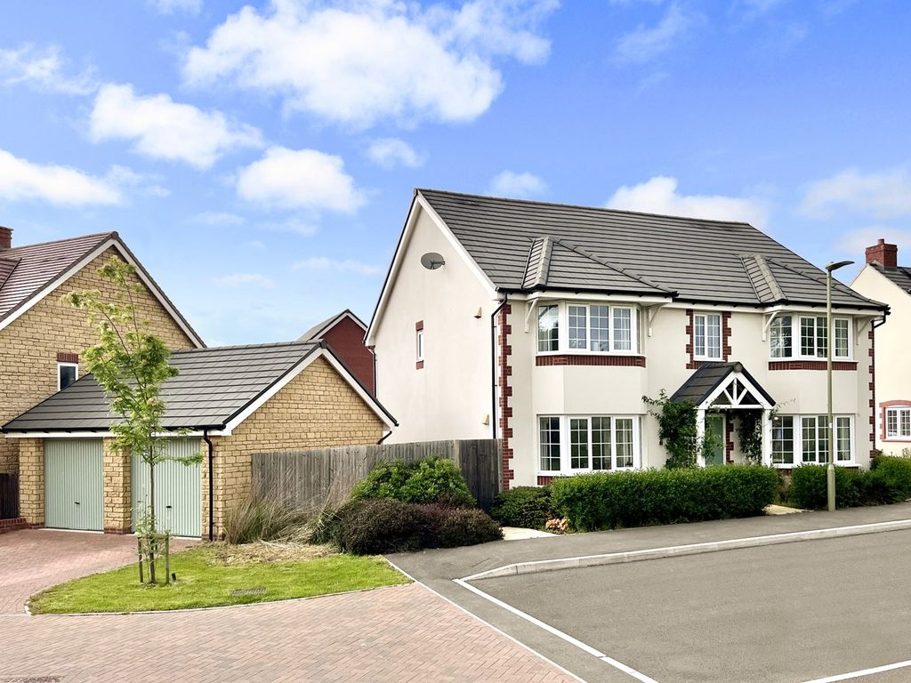 5 bed detached house for sale in Ampthill Way, Faringdon SN7 Zoopla