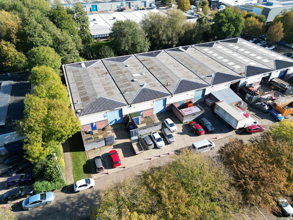 Industrial for sale in 1318 Barton Road, Bletchley, Milton Keynes MK2