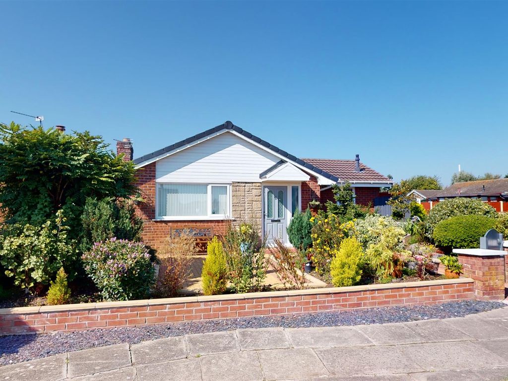 2 bed detached bungalow for sale in Ardleigh Avenue, Southport PR8 Zoopla