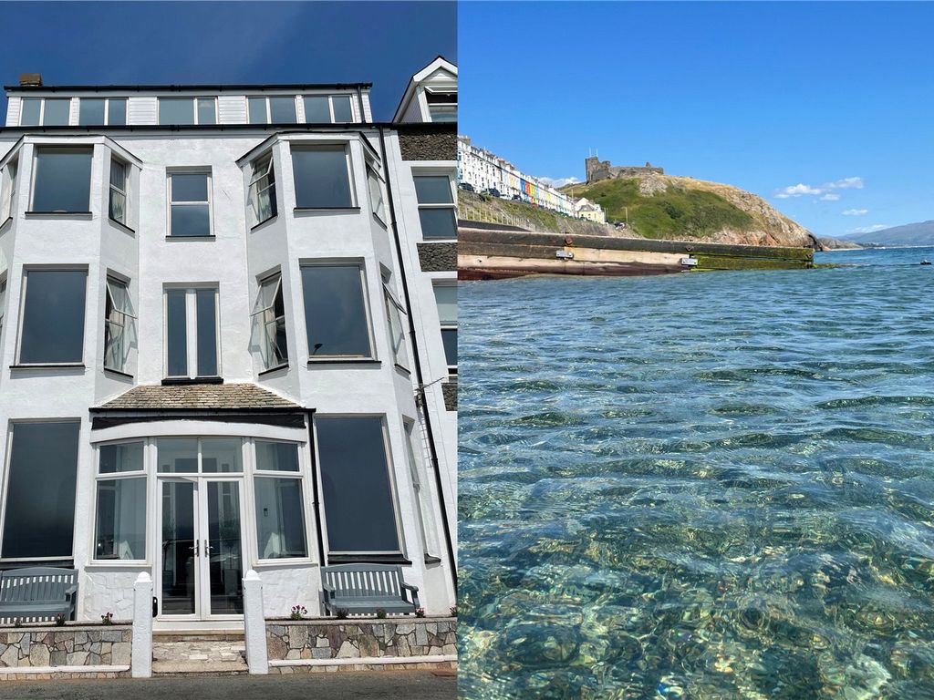 11 bed terraced house for sale in Marine Terrace, Criccieth, Gwynedd