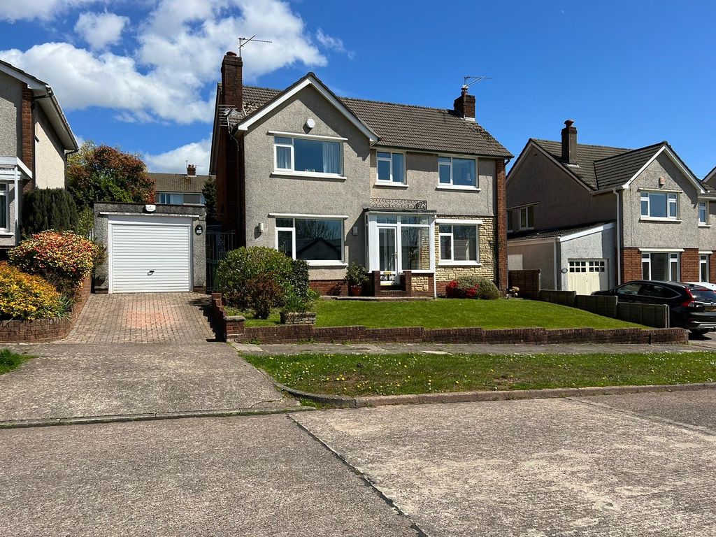 4 bed detached house for sale in Heol Y Coed, Rhiwbina, Cardiff CF14
