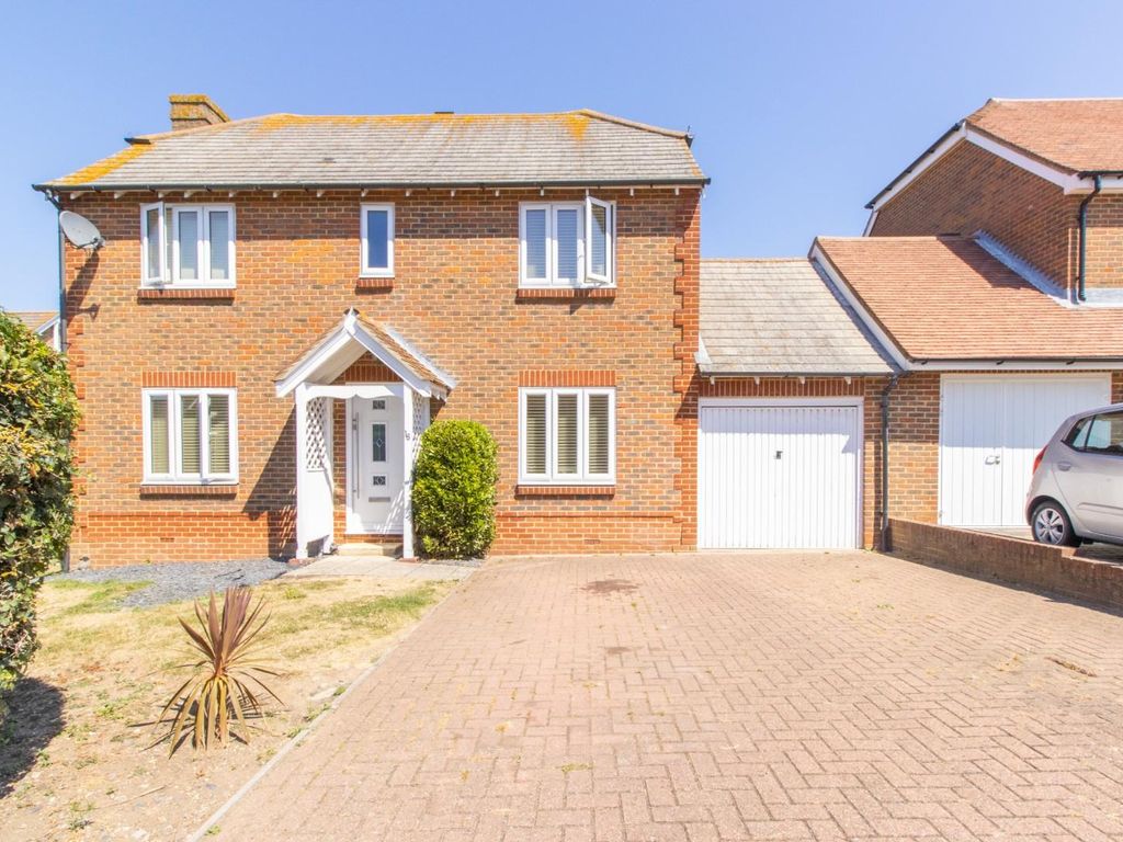 4 bed detached house for sale in Fairfax Drive, Herne Bay CT6 Zoopla