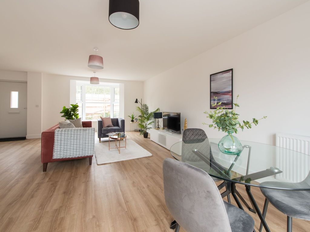 New home, 2 bed property for sale in Monkton Road, Minster CT12, £