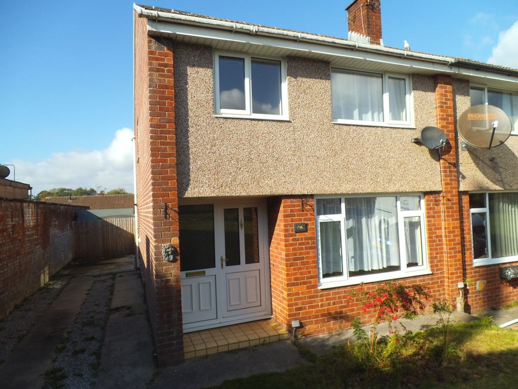3 bed semidetached house for sale in Merlin Crescent, Cefn Glas