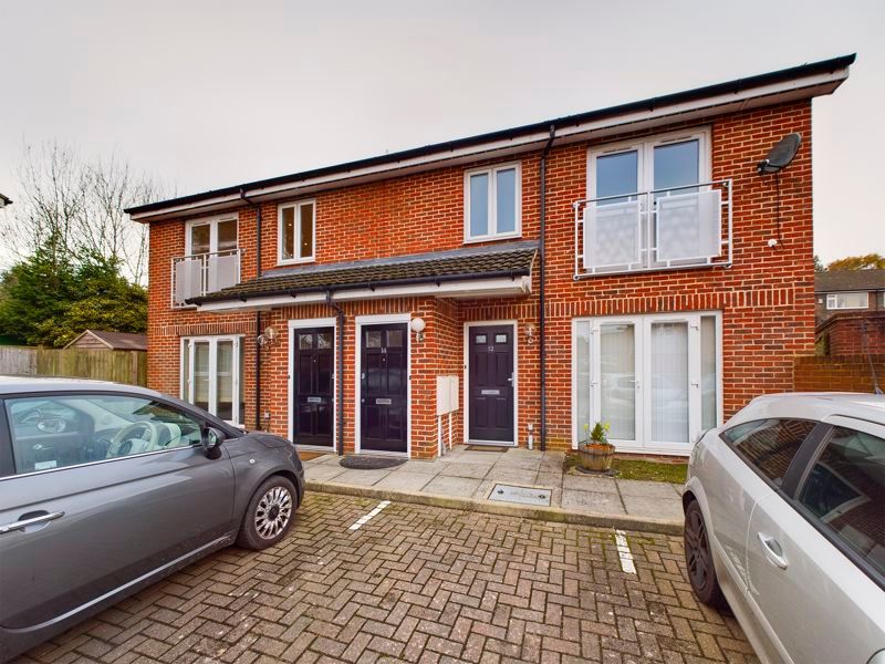 1 bed flat to rent in Westway, Caterham CR3 Zoopla