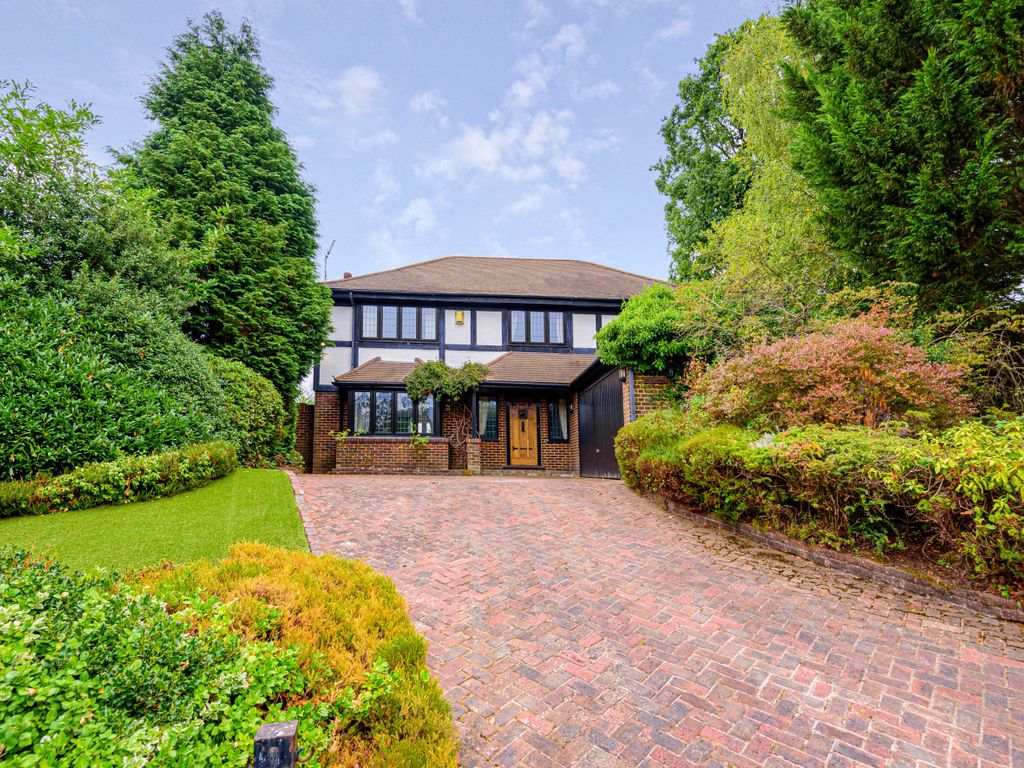 4 bed detached house for sale in Merlewood Drive, Chislehurst, Kent BR7 Zoopla