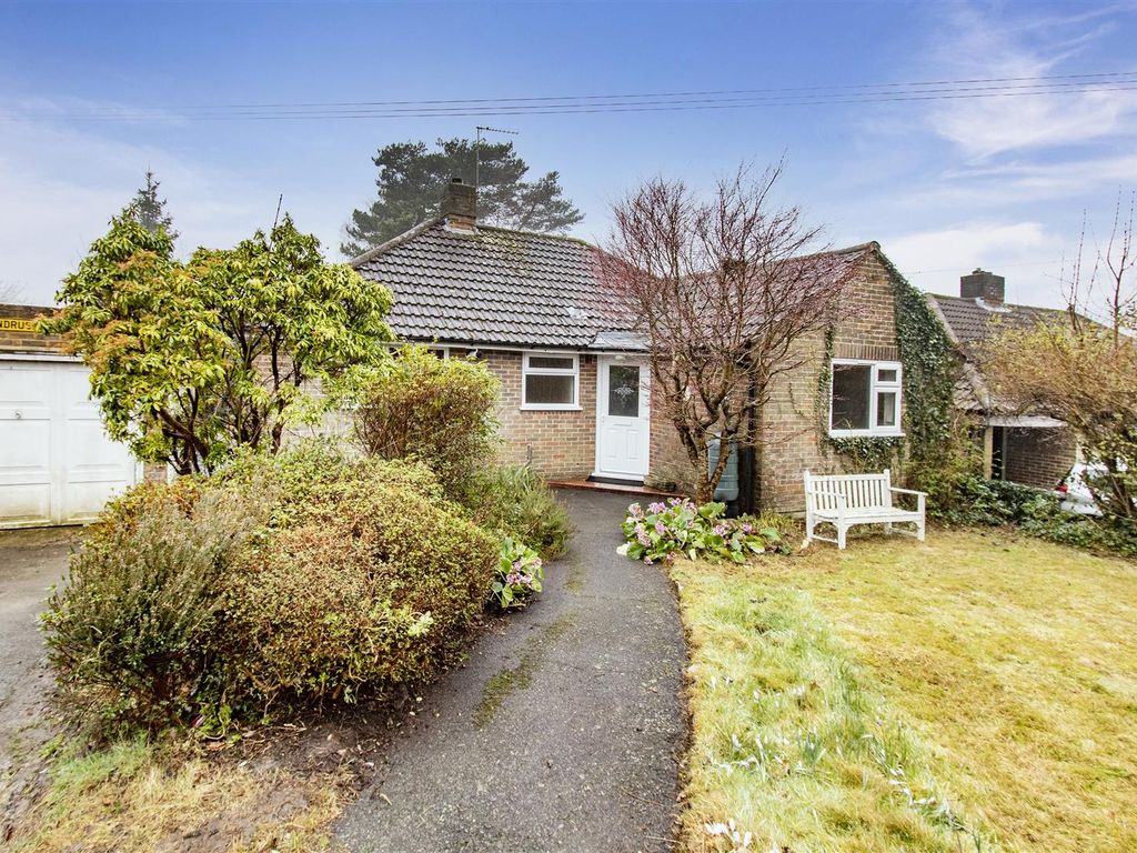 3 bed detached bungalow for sale in London Road, Crowborough TN6 Zoopla