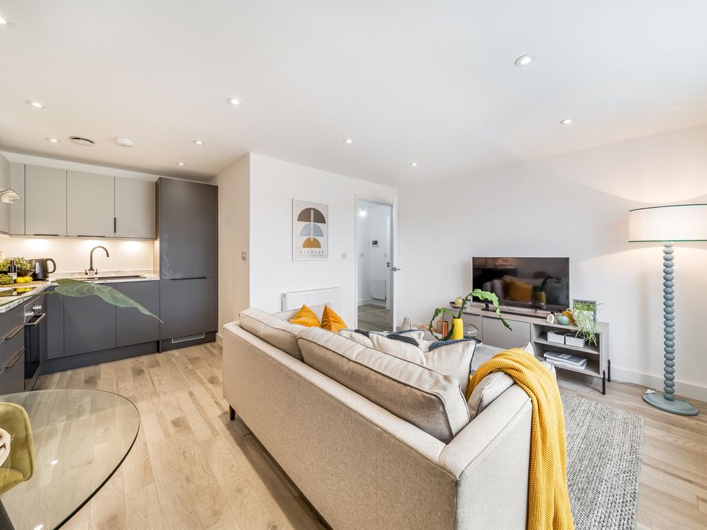 New home, 2 bed flat for sale in Windmill Centre, Windmill Lane