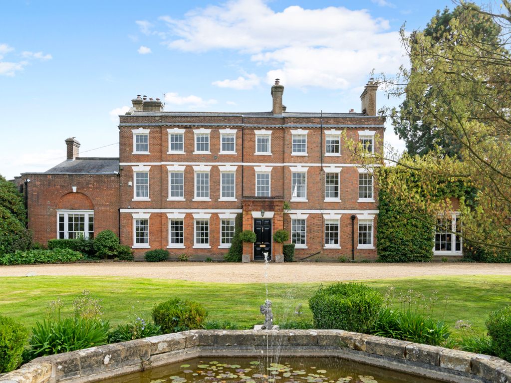 8 bed detached house for sale in Sandhill Lane, Crawley Down RH10, £