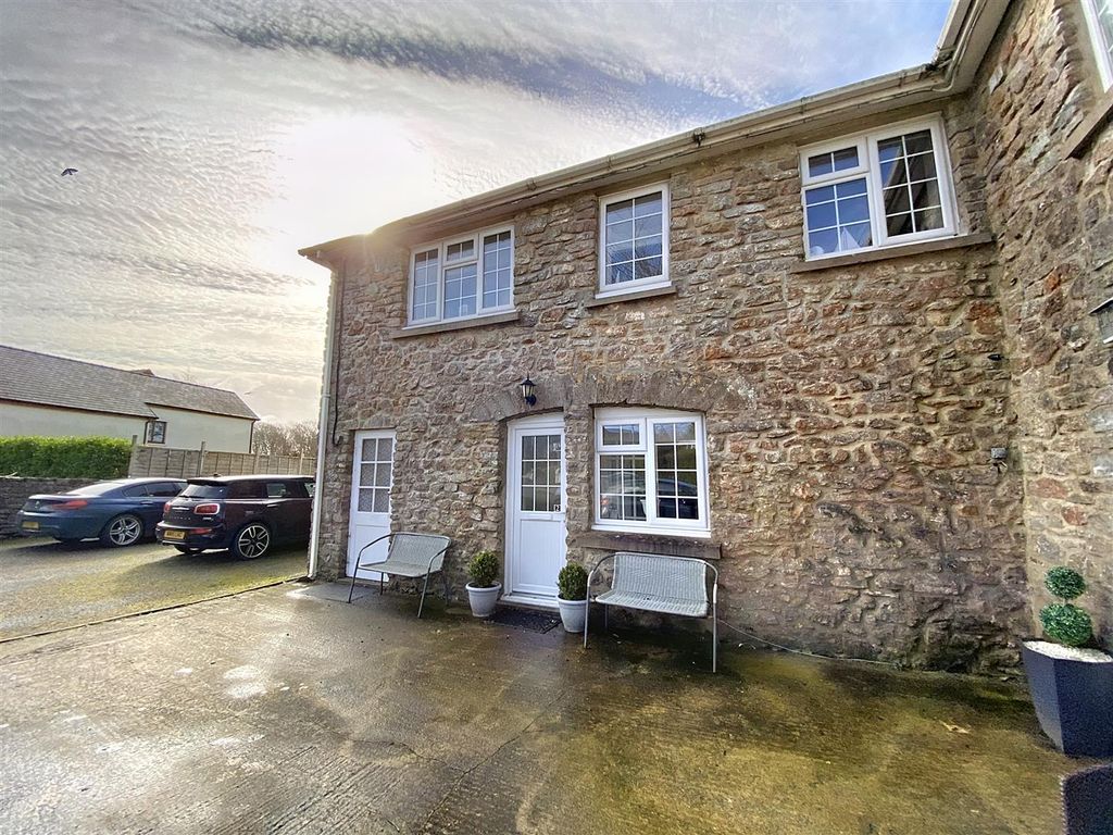 2 bed cottage for sale in St. Florence, Tenby SA70, £165,000 Zoopla