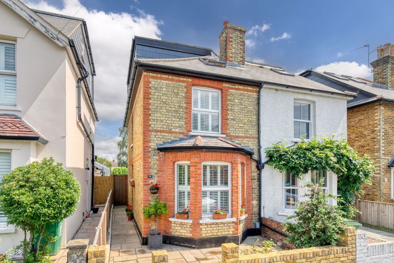 3 bed semidetached house for sale in Rydens Grove, Hersham, WaltonOn