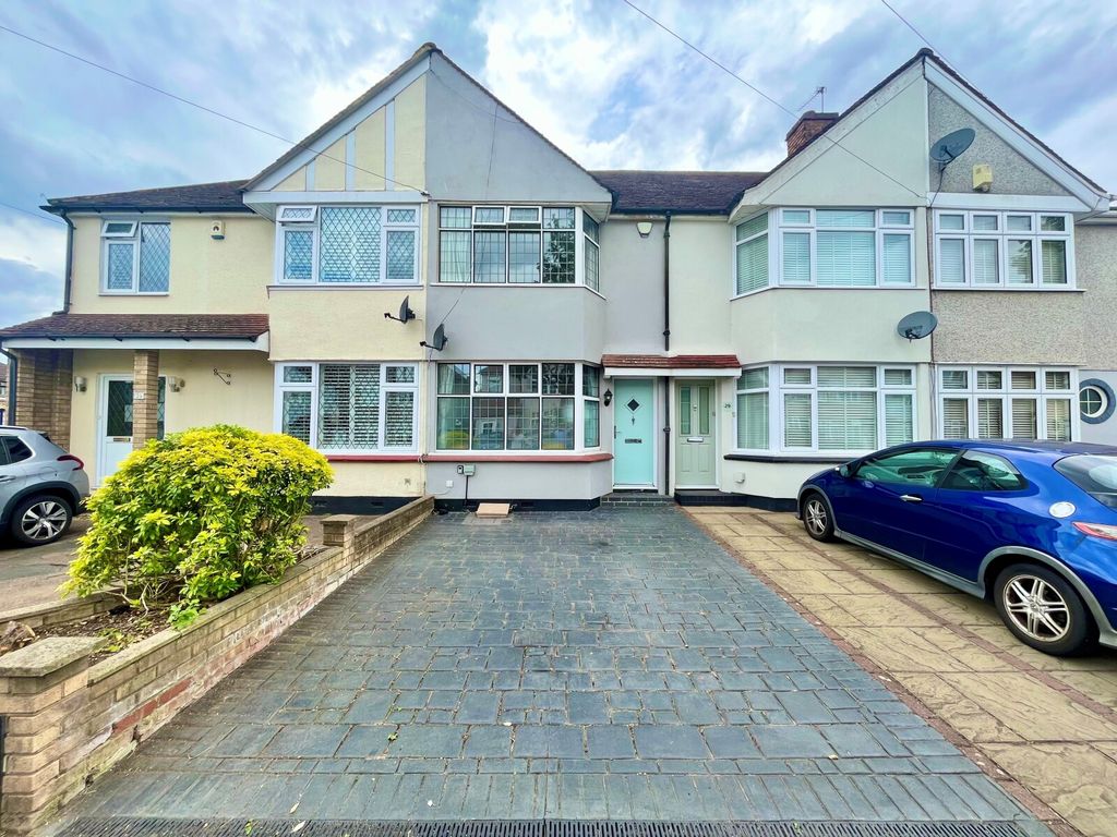 2 bed terraced house for sale in Burns Avenue, Sidcup, Kent DA15 Zoopla