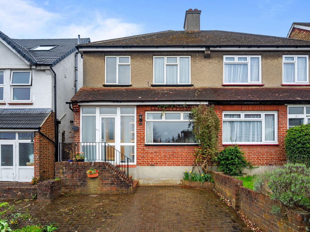 3 bed semidetached house for sale in Wordsworth Road, Wallington SM6