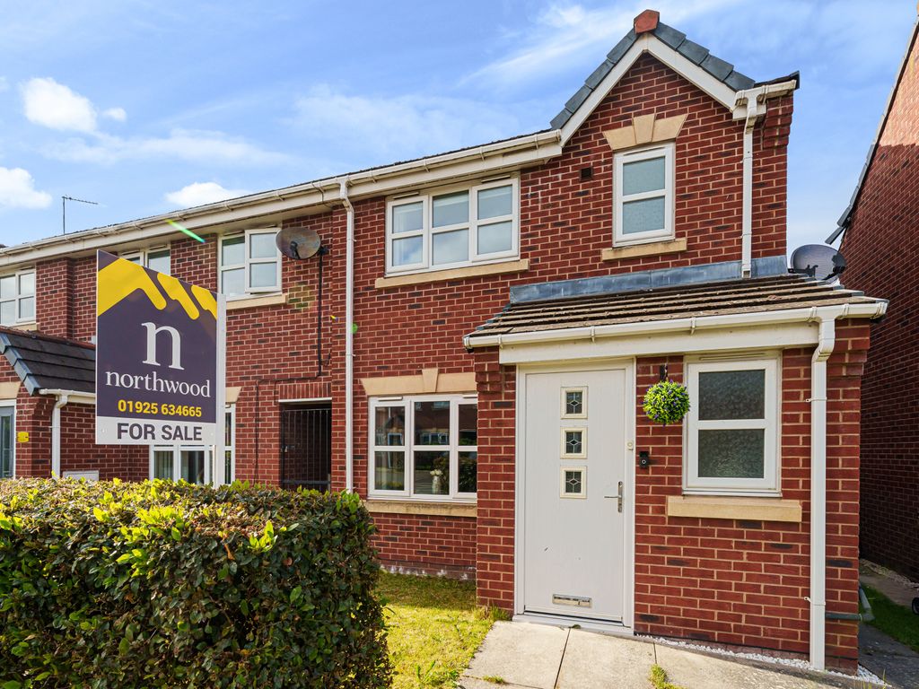 3 bed town house for sale in St. Patricks Close, Widnes WA8 Zoopla