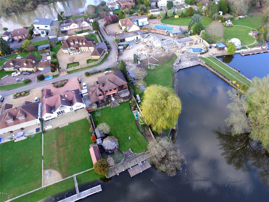 4 bed detached house for sale in Staines Upon Thames, Surrey TW18 Zoopla