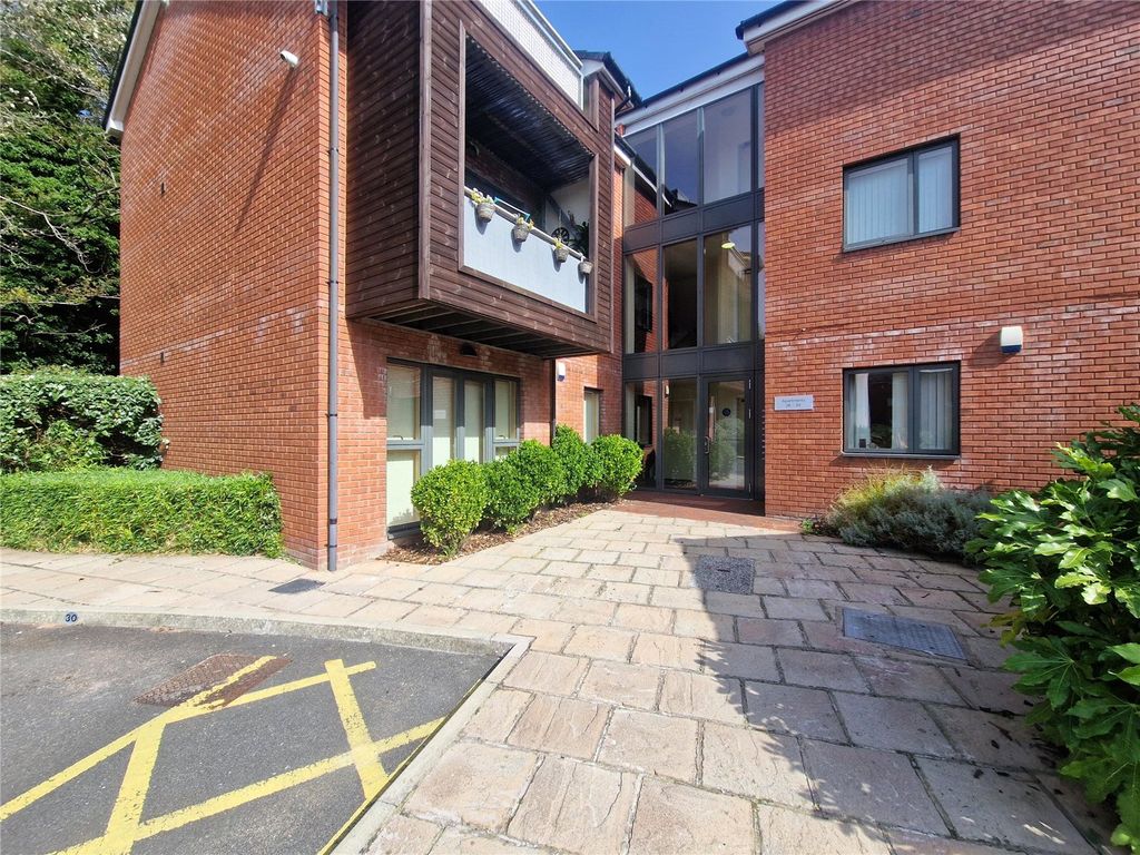 2 bed flat for sale in Bentley Place, Wrexham LL13, £100,000 Zoopla