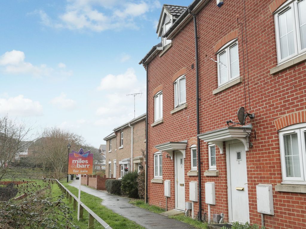 4 bed end terrace house for sale in Deyley Way, Ashford TN23 Zoopla