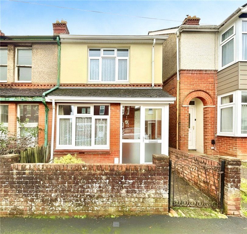 3 bed semidetached house for sale in Cypress Road, Newport, Isle Of