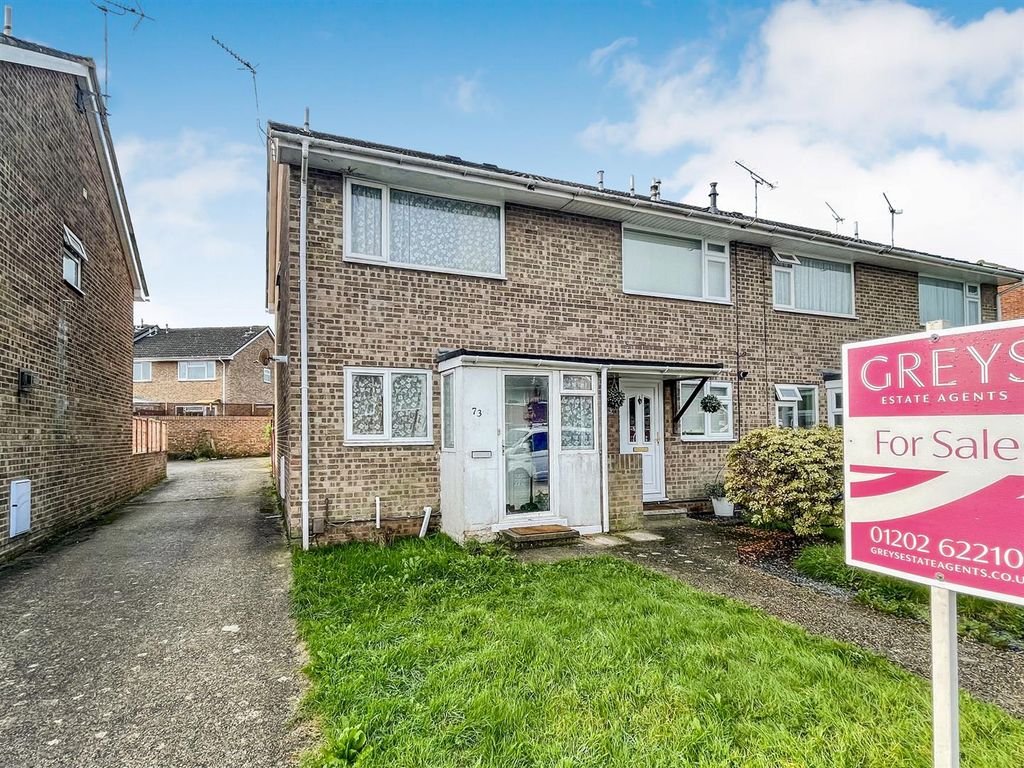2 bed end terrace house for sale in Inglesham Way, Hamworthy, Poole