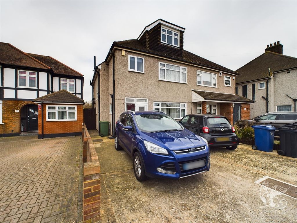 4 bed semidetached house for sale in Blackshots Lane, Grays RM16 Zoopla