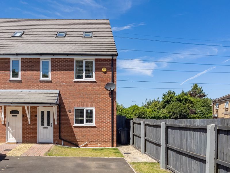 3 bed semidetached house for sale in Lye Close Lane, Woodgate