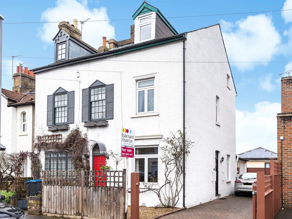 4 bed semidetached house for sale in Cambridge Road, New Malden KT3
