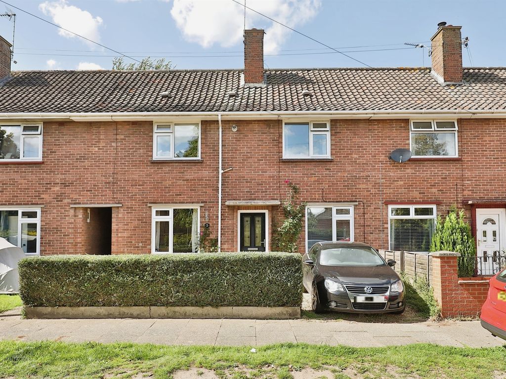 3 bed terraced house for sale in Harwood Road, Norwich NR1, £160,000