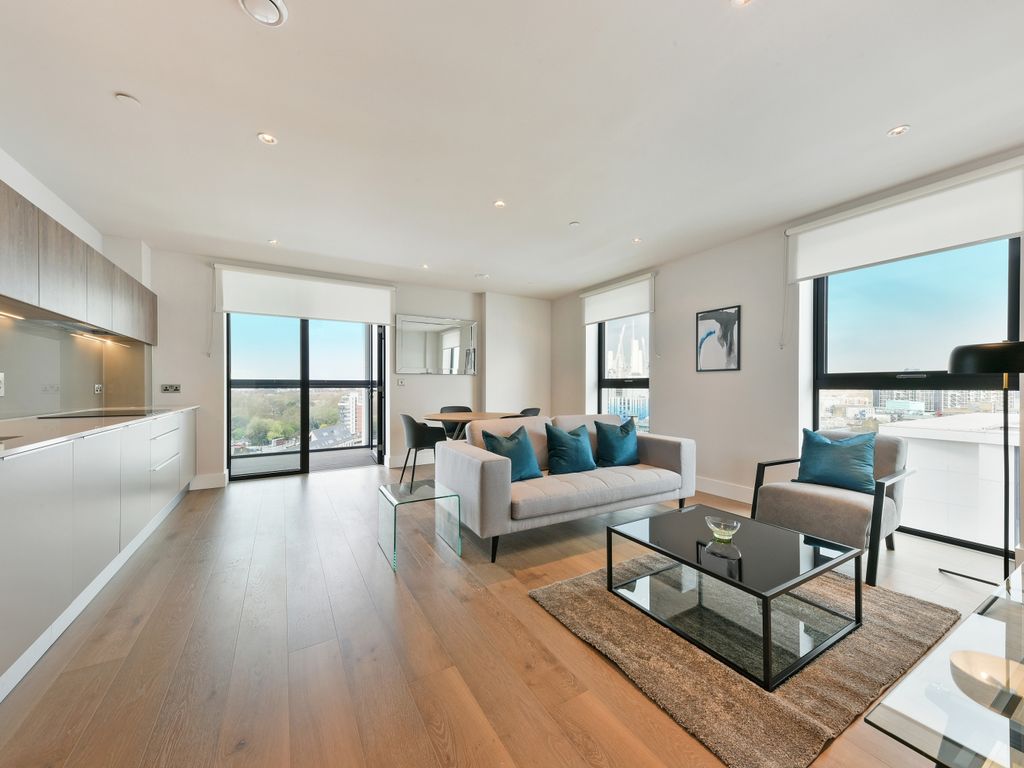 2 bed flat to rent in Brogan House, Battersea Exchange, Battersea SW8