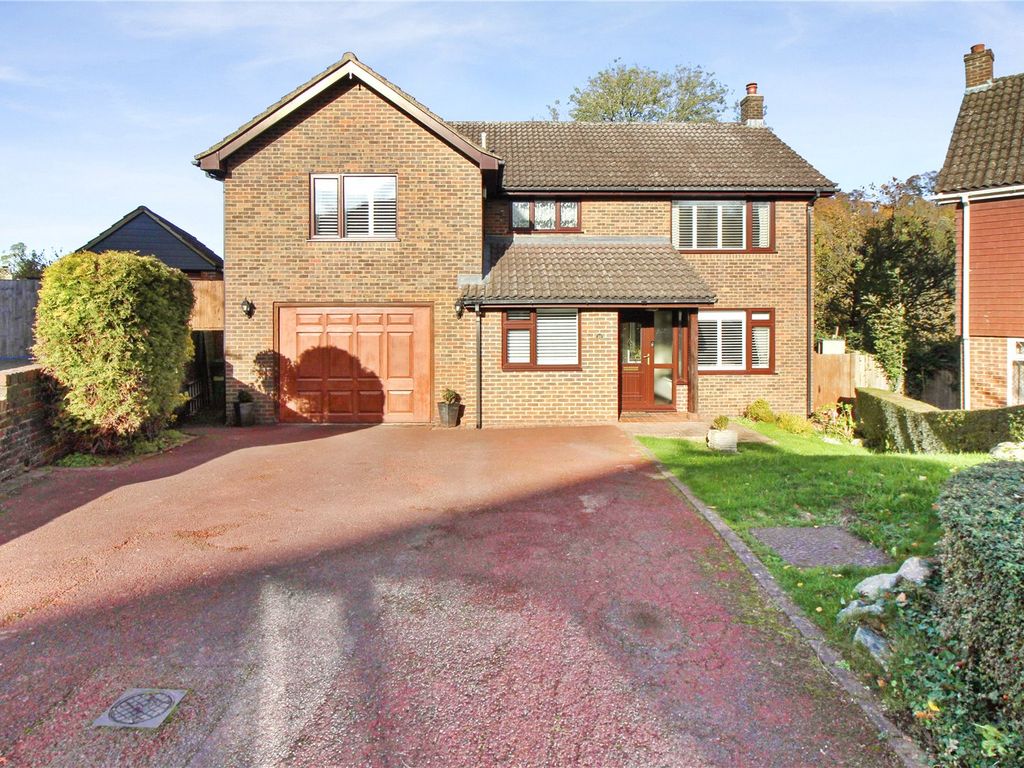 4 bed detached house for sale in Woodlands, Walderslade ME5 Zoopla