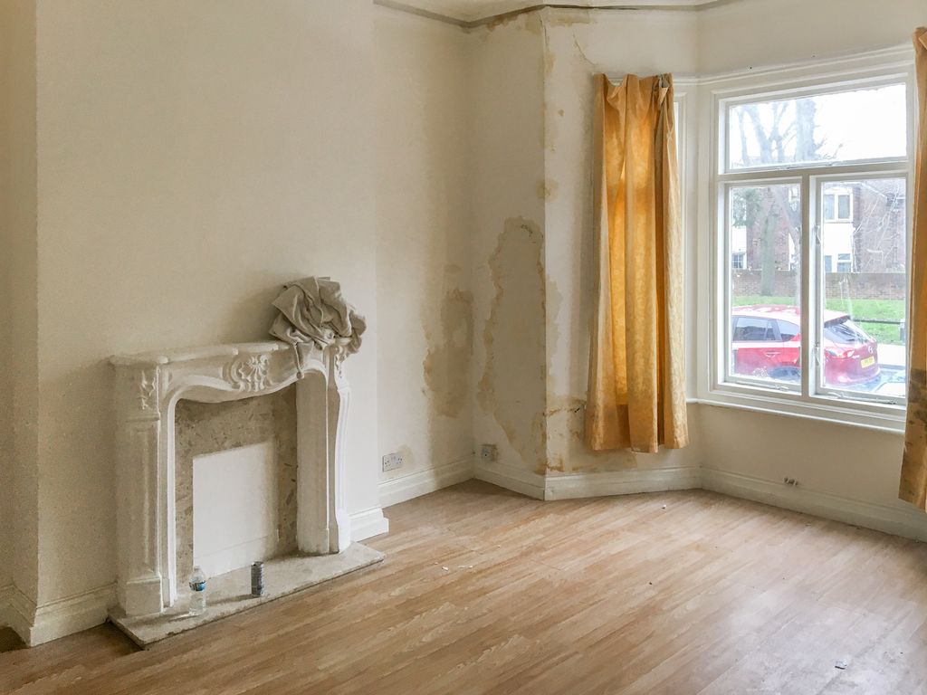 3 bed semidetached house for sale in Catford Hill, London SE6 Zoopla