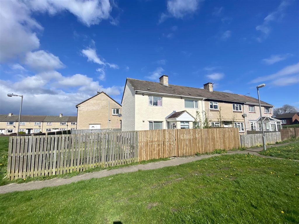 3 bed semidetached house for sale in Maple Park, Ushaw Moor, Durham DH7, £75,000 Zoopla