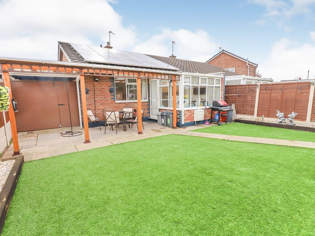 2 bed semidetached bungalow for sale in Lyndale Drive, Wednesfield