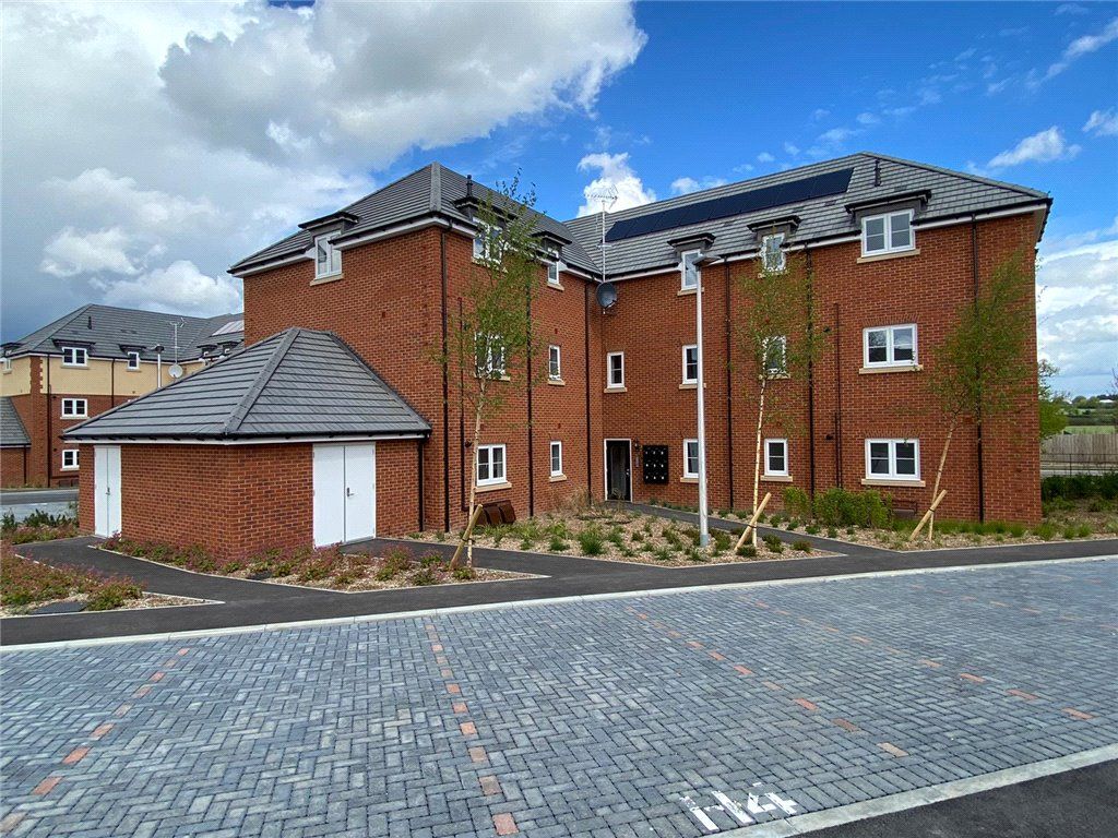 New home, 1 bed flat for sale in Flat 2, 5 Queen Road, Wokingham RG41